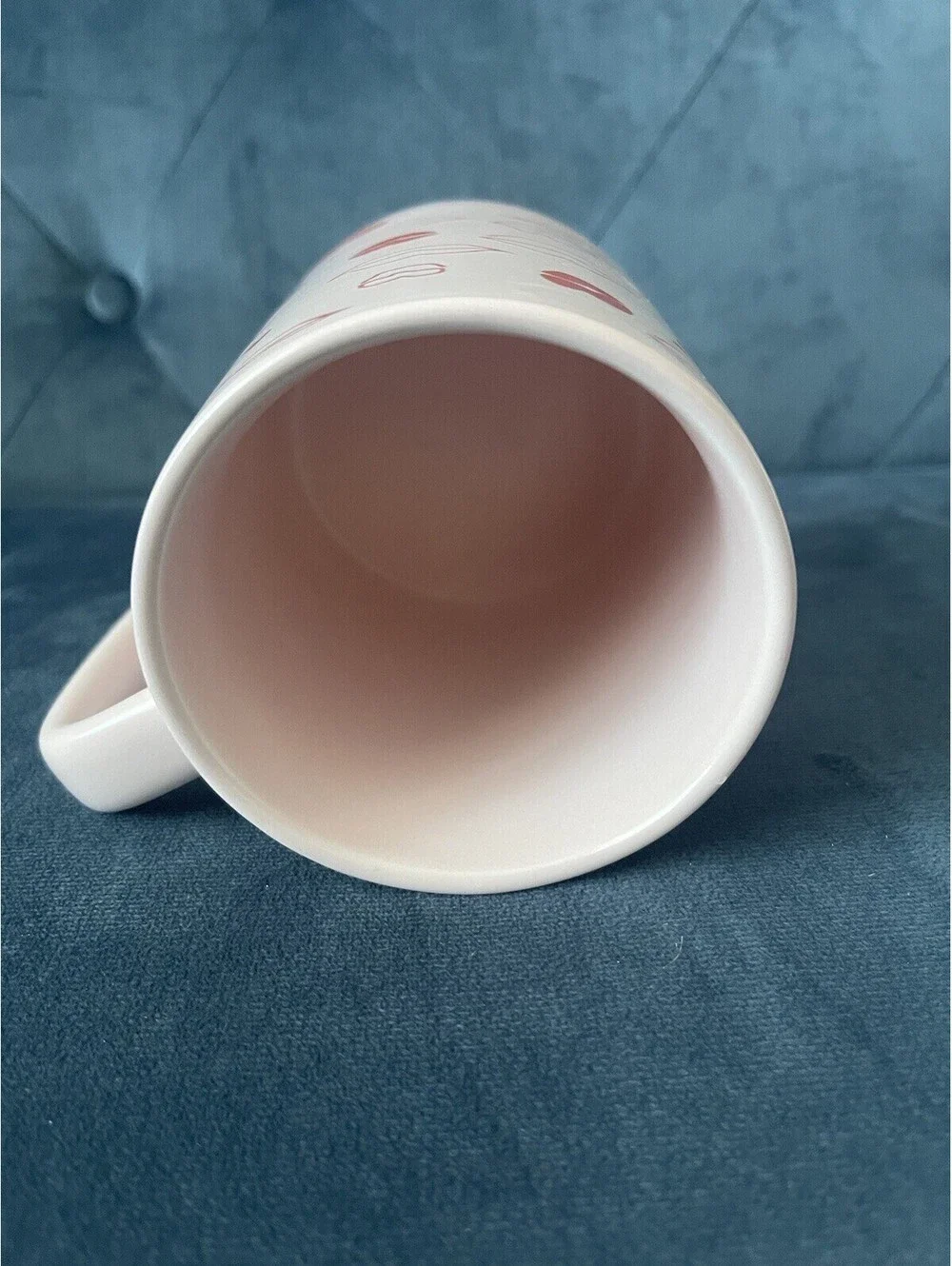 Starbucks Mug Coffee Pink Red Lips & Hearts Tea Cup 14 oz EUC